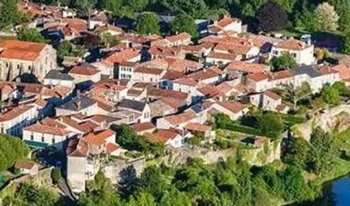 中江回乡建别墅为什么一定要选专业乡墅公司